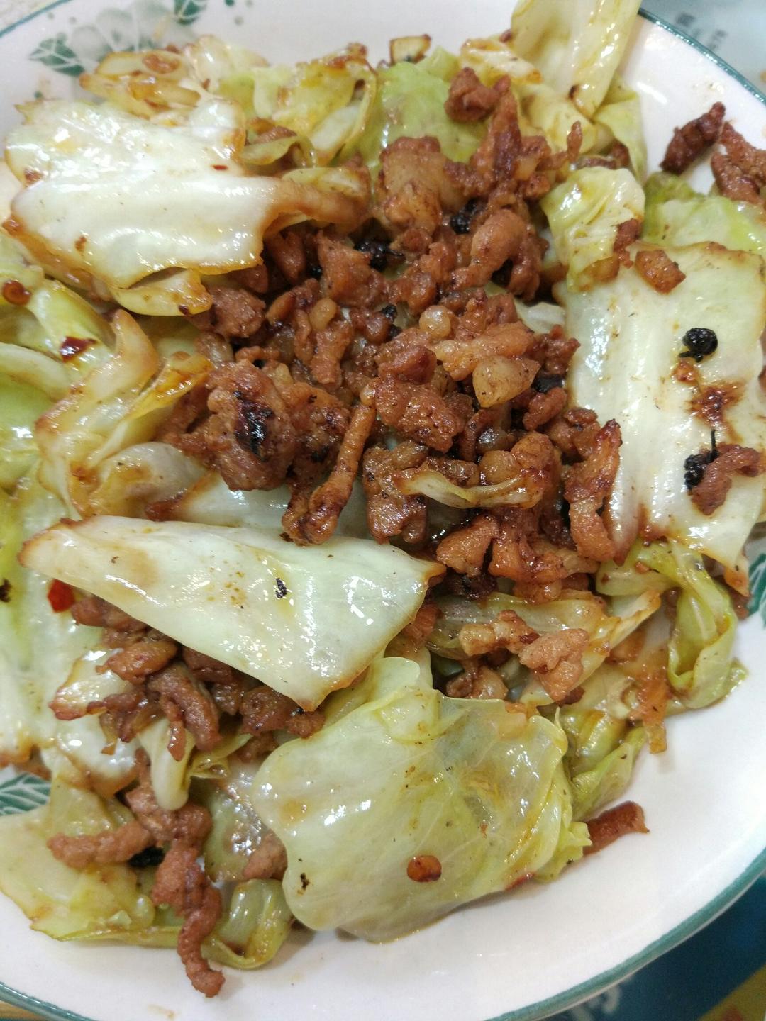 阿婆手撕包菜