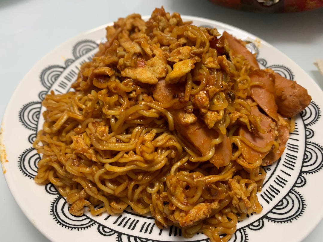 路边摊风味炒方便面