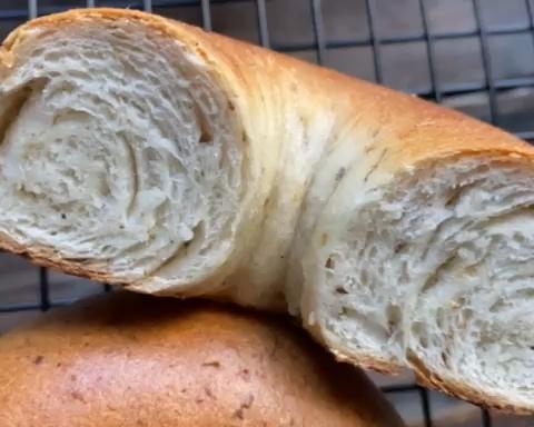 纯奶手撕吐司的做法 步骤1