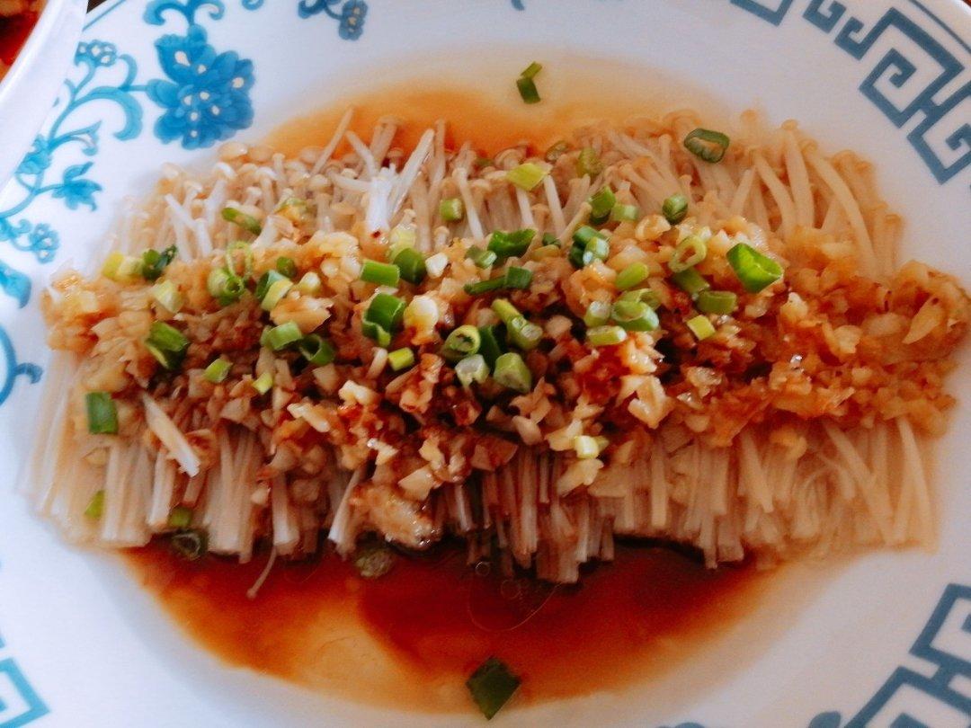 蒜蓉蒸金针菇