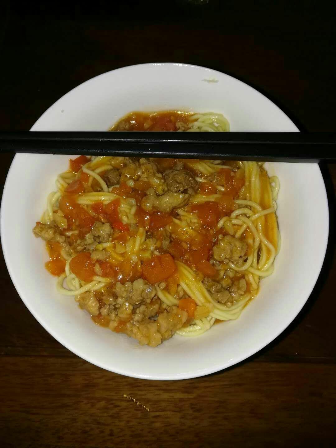 番茄肉酱拌面的做法