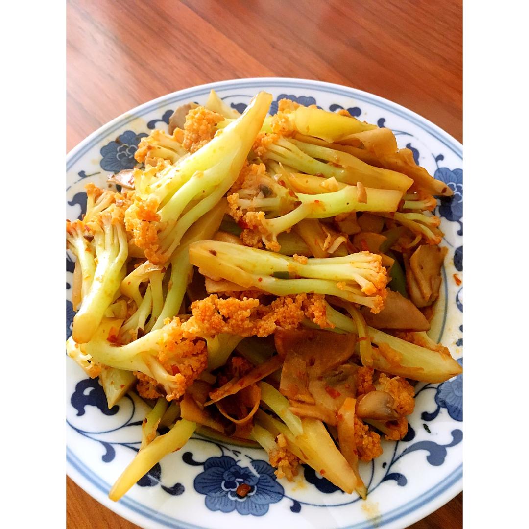 很“浪费”米饭的家常菜之一-------干锅菜花