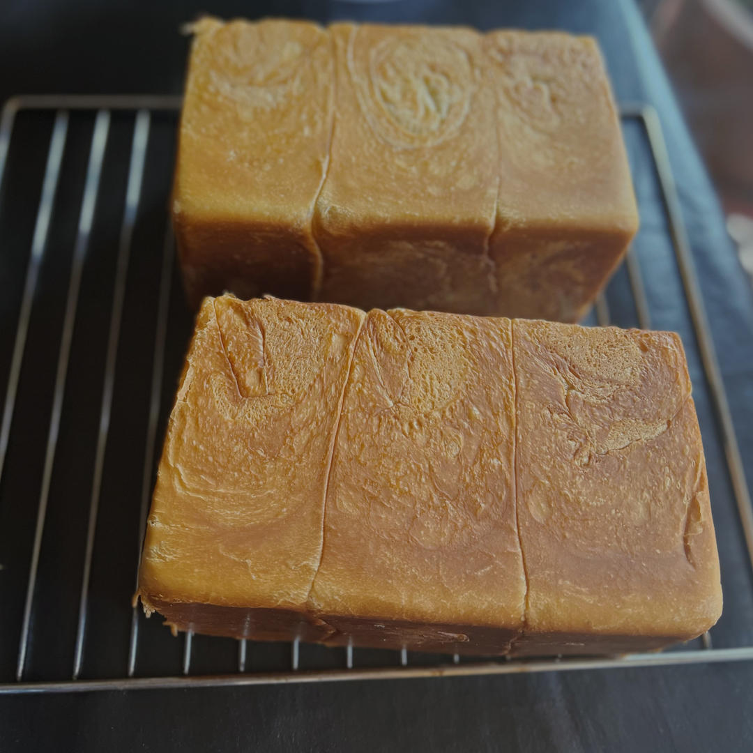 吐司，奶香手撕面包，超级香浓