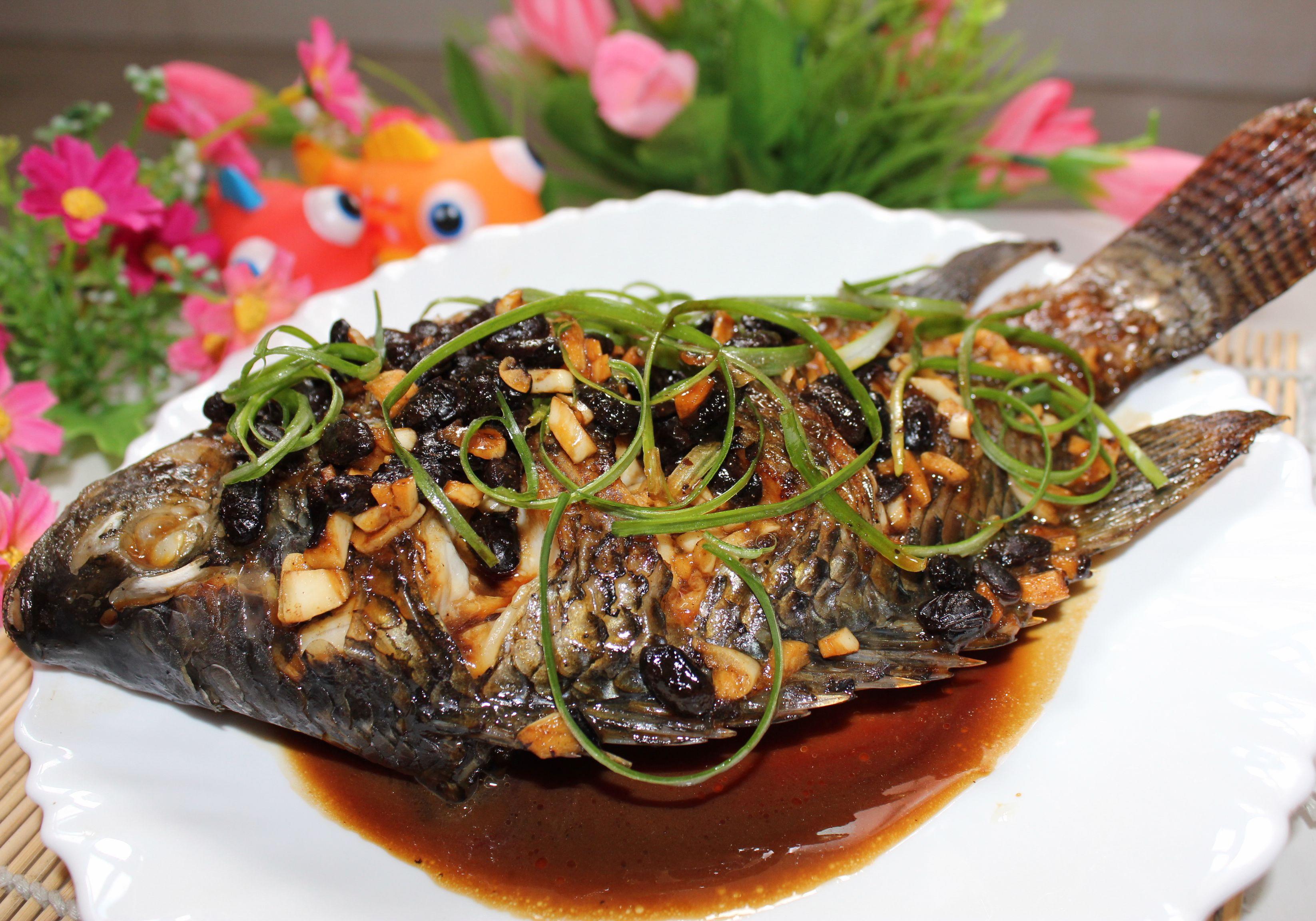 蒜蓉豆豉烧福寿鱼的做法