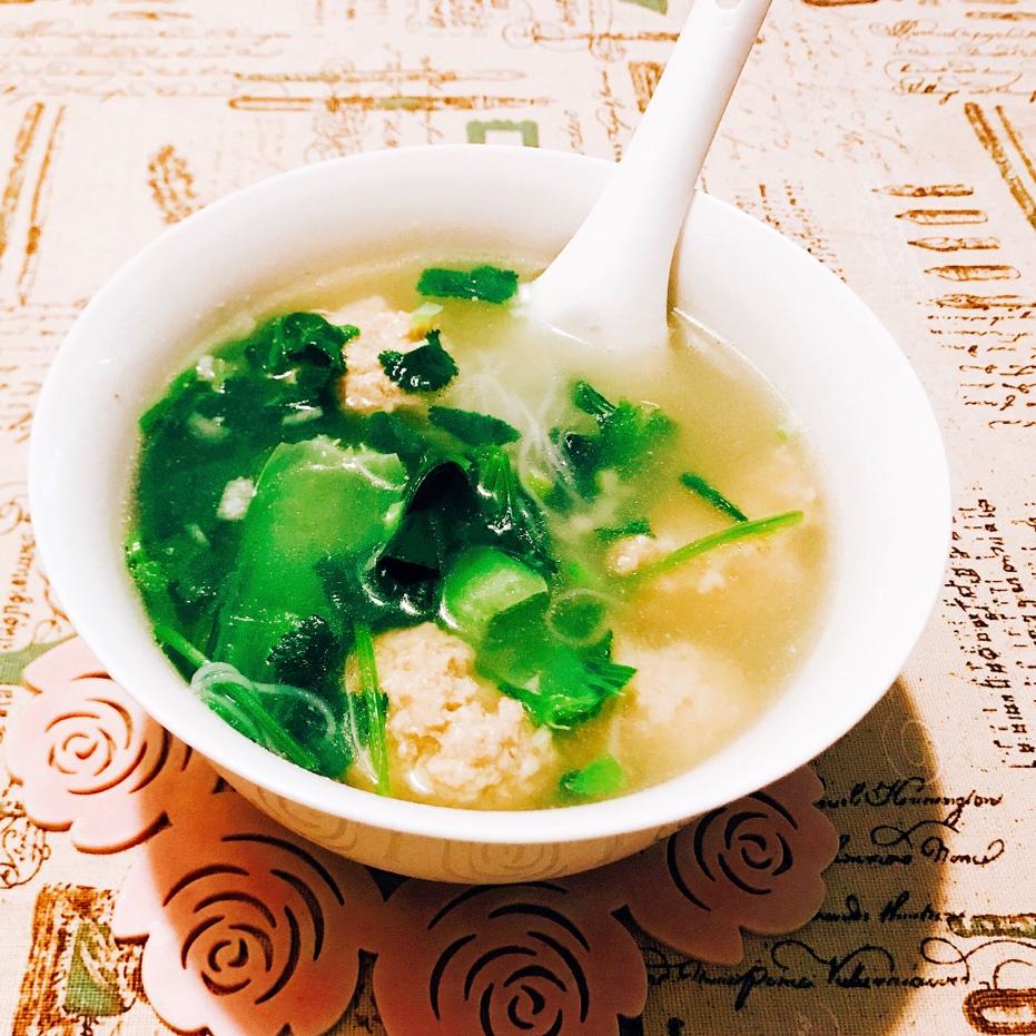 小白菜丸子汤