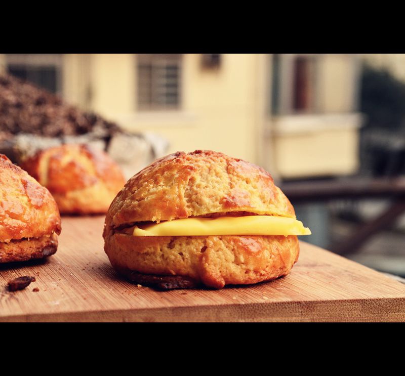 菠萝包（附10分钟手套膜和快速软面包做法）