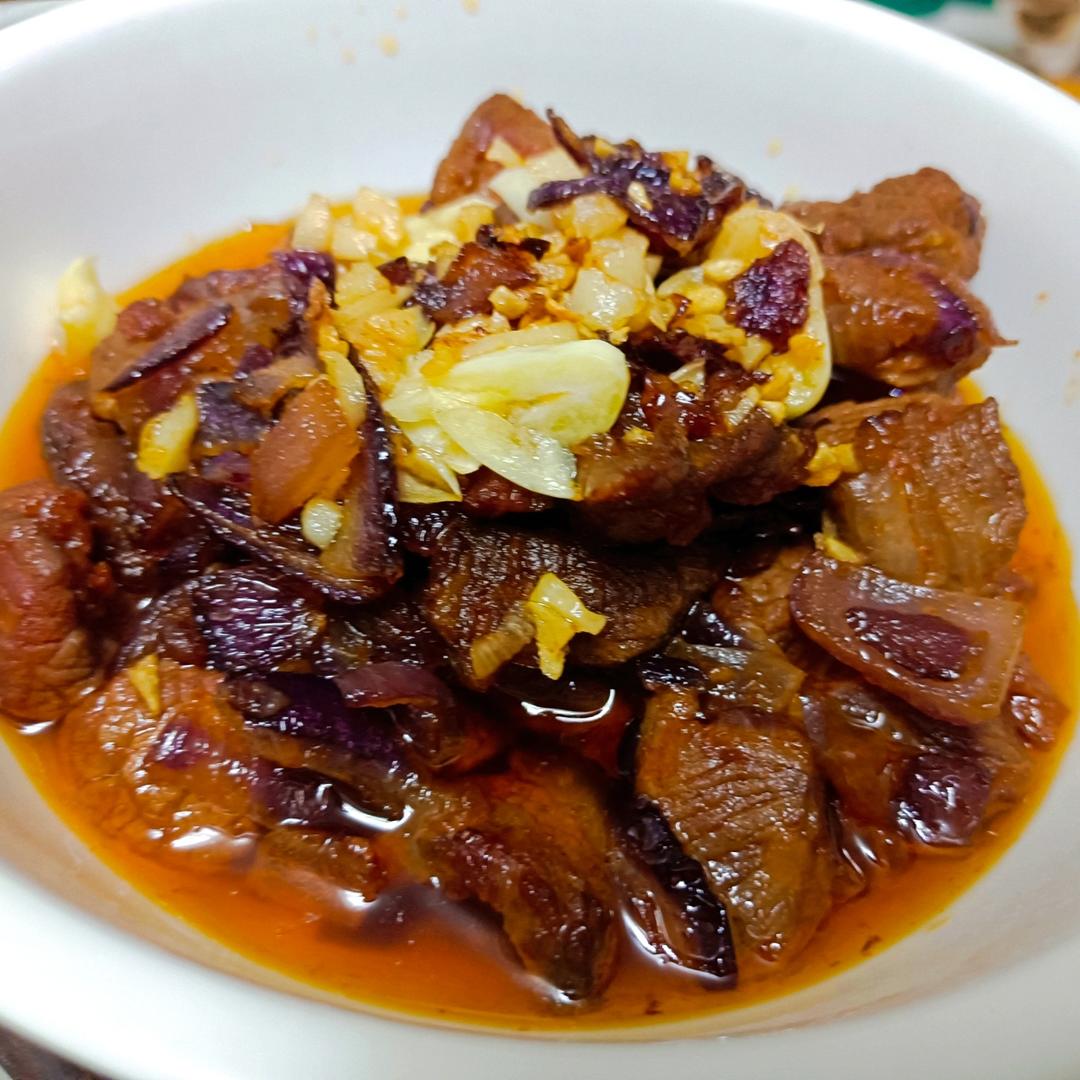 快炒洋葱牛扒粒