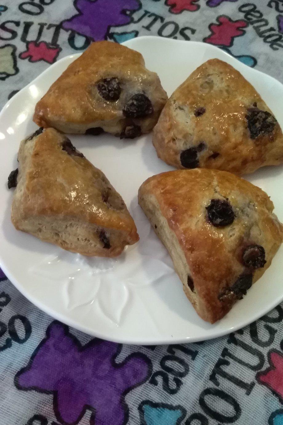 爆浆蓝莓司康Blueberry Explosion Scone