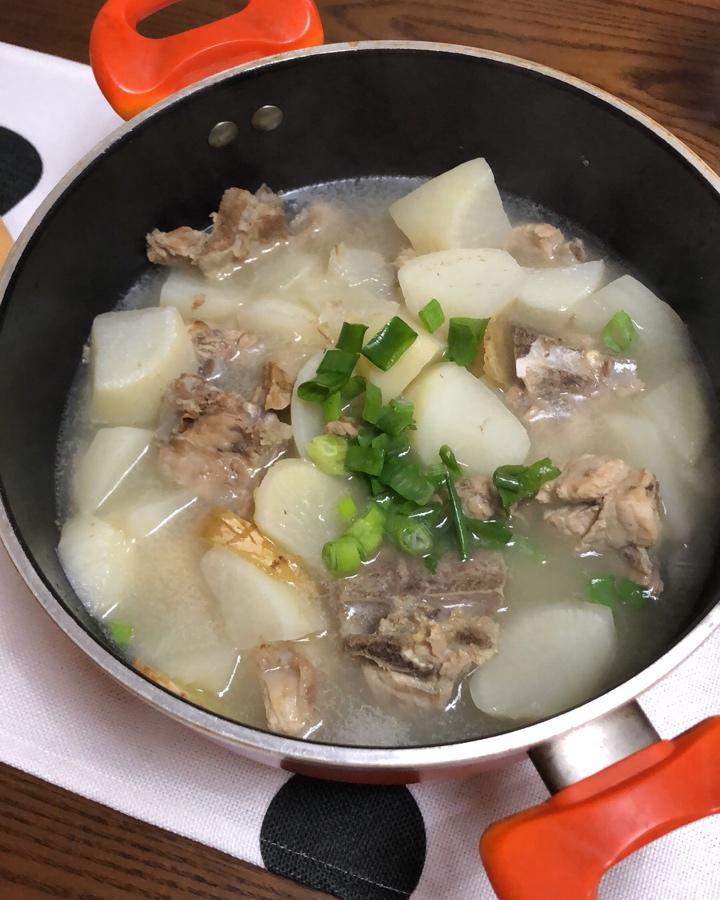 萝卜排骨汤