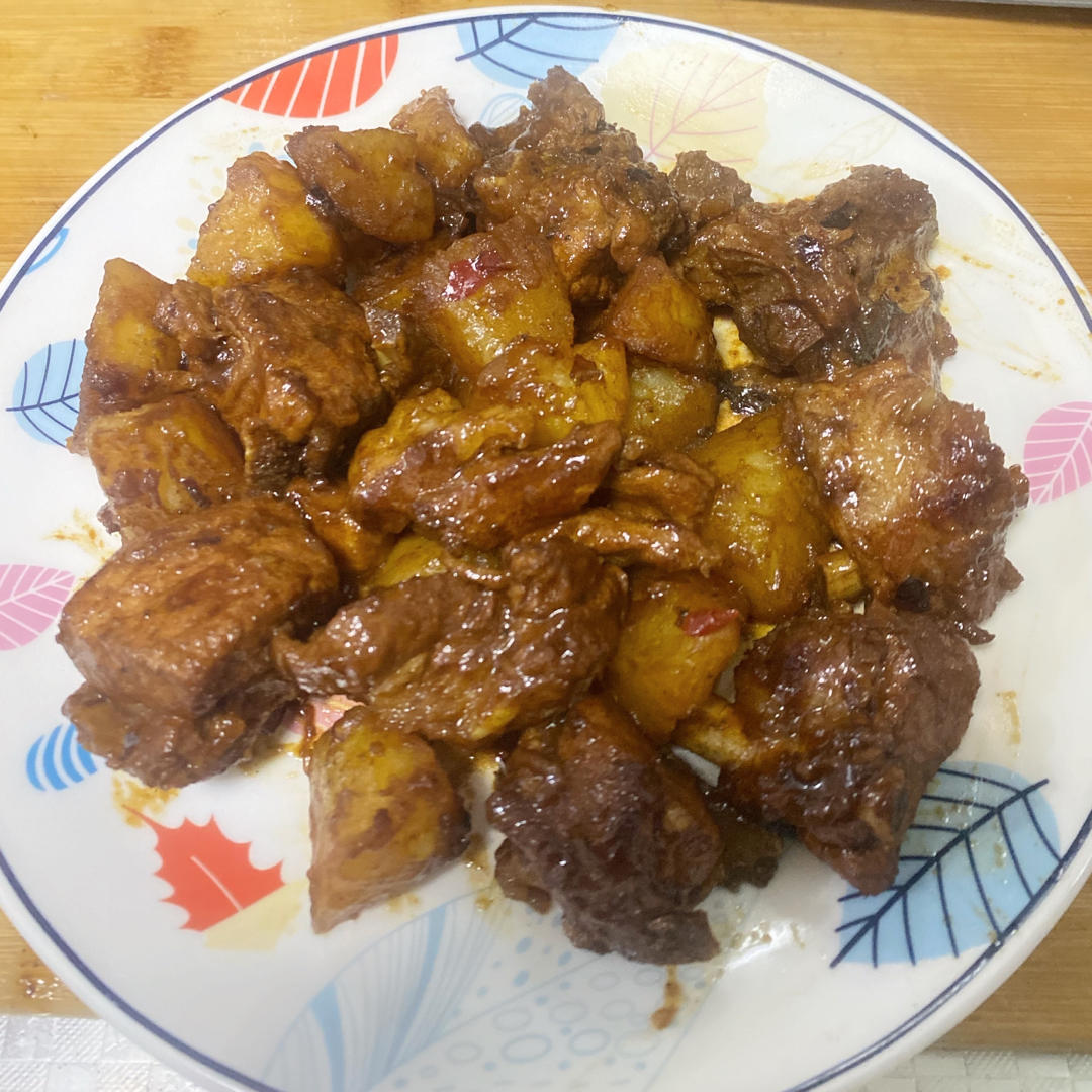 土豆烧排骨