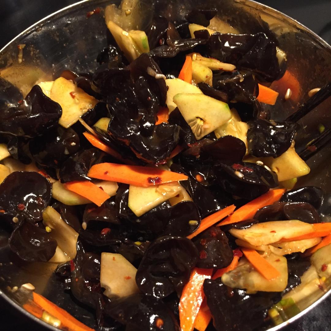 清爽下酒菜——凉拌木耳（芥末口味）