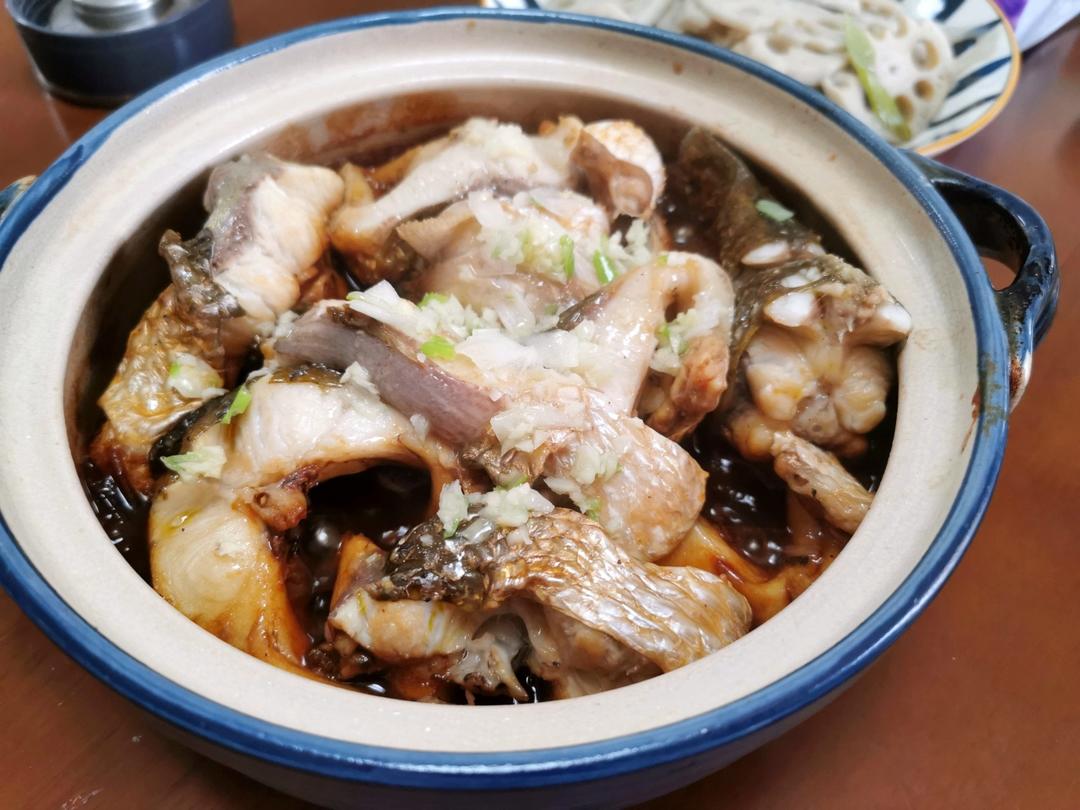 鲜菇焖梅肉 没啥缺点就是费饭得很