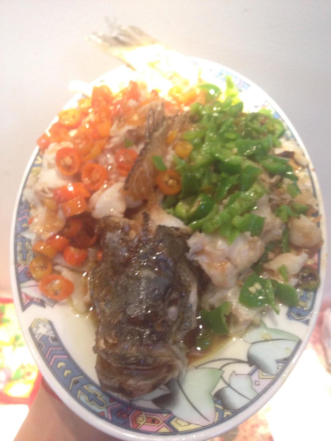 生炝鲈鱼片的做法