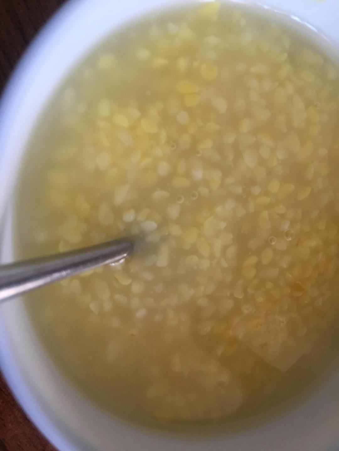 小颗粒玉米碴子粥