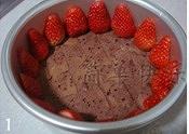 草莓巧克力慕斯的做法 步骤1