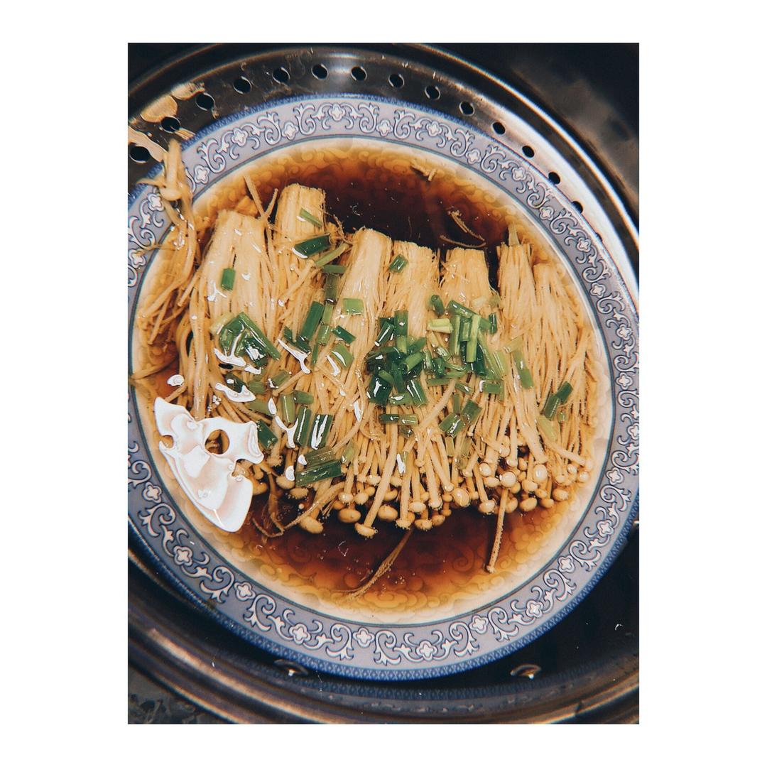 油泼金针菇