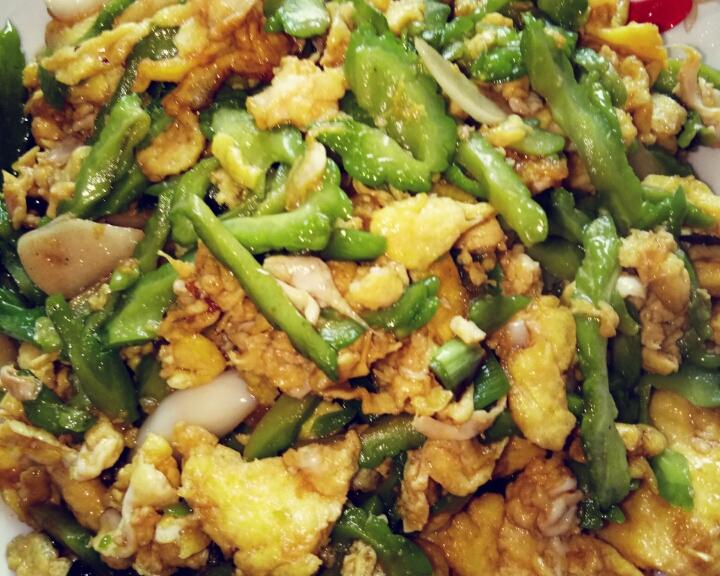 苦瓜炒鸡蛋（不苦哦）的做法