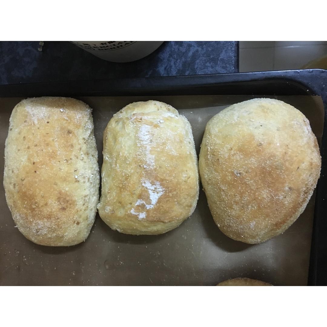 免揉意大利拖鞋面包ciabatta（吐血整理史上最全藤田千秋免揉欧包制作心得）