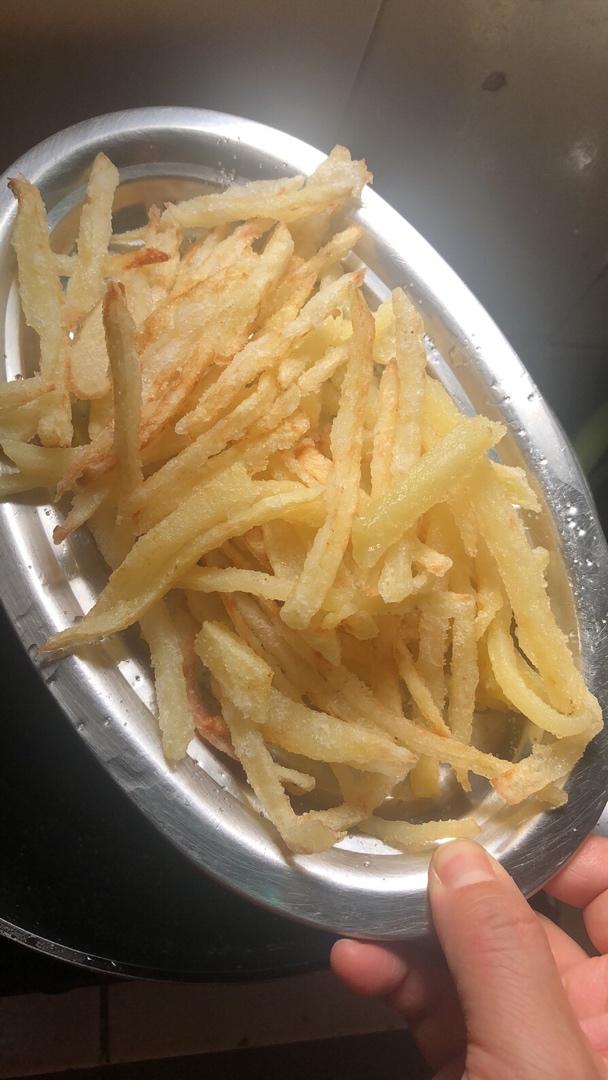 自制薯条🍟（家庭快手版，不用煮也不需要冷冻）