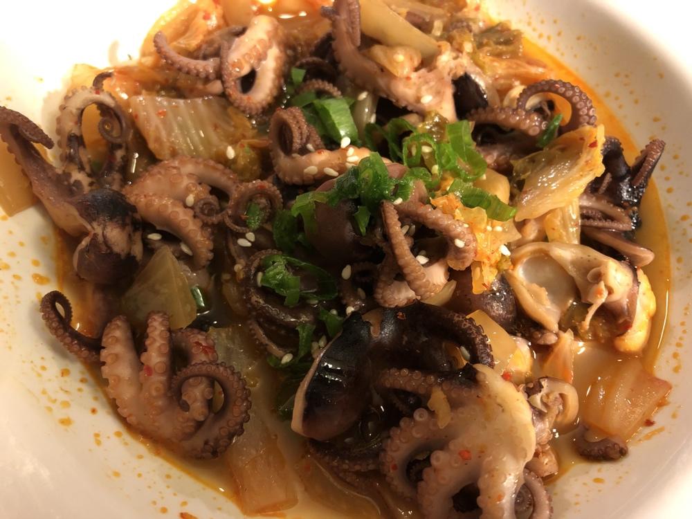 辣白菜炒鱿鱼