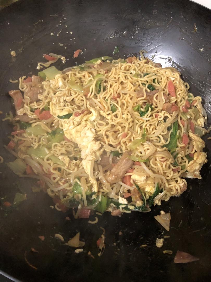 🍜最简单最好吃的家常炒面