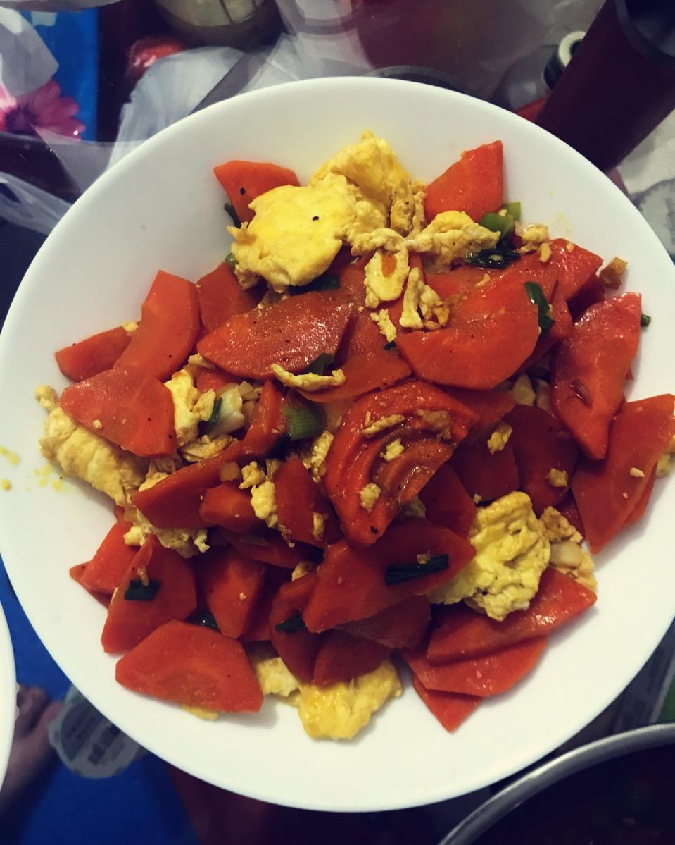 胡萝卜炒鸡蛋