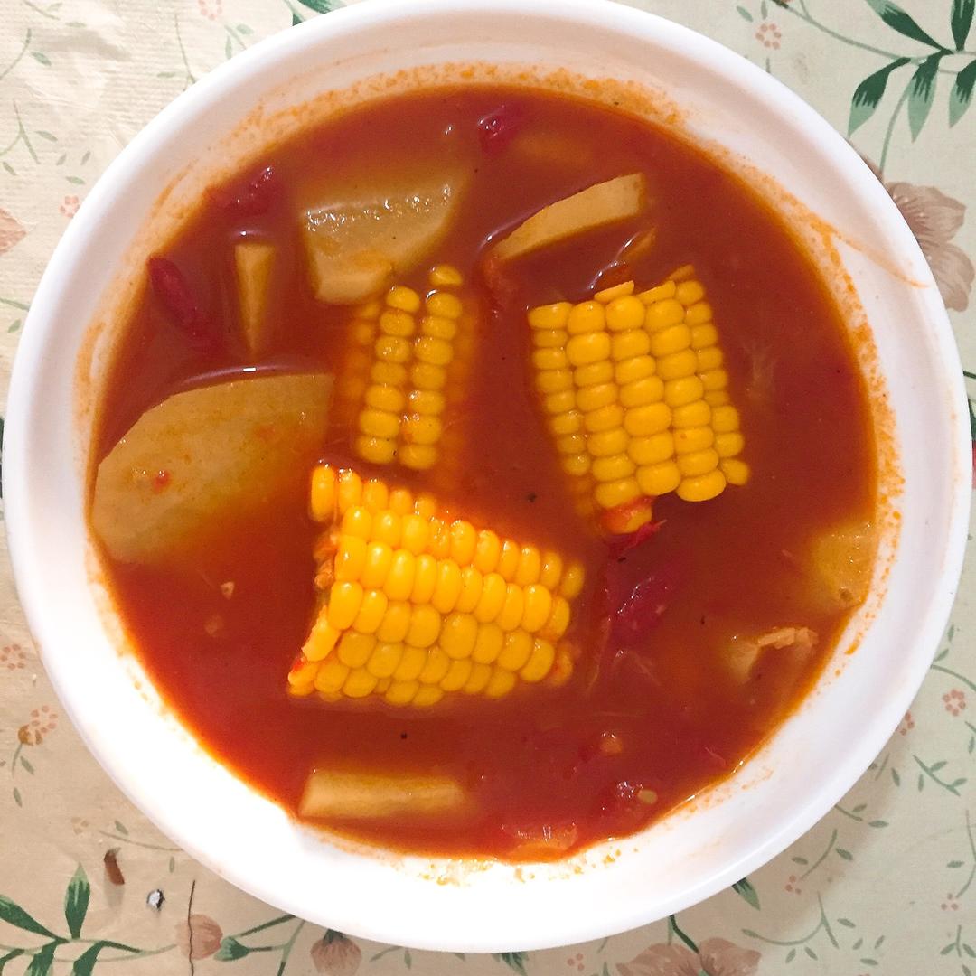 番茄土豆玉米排骨汤