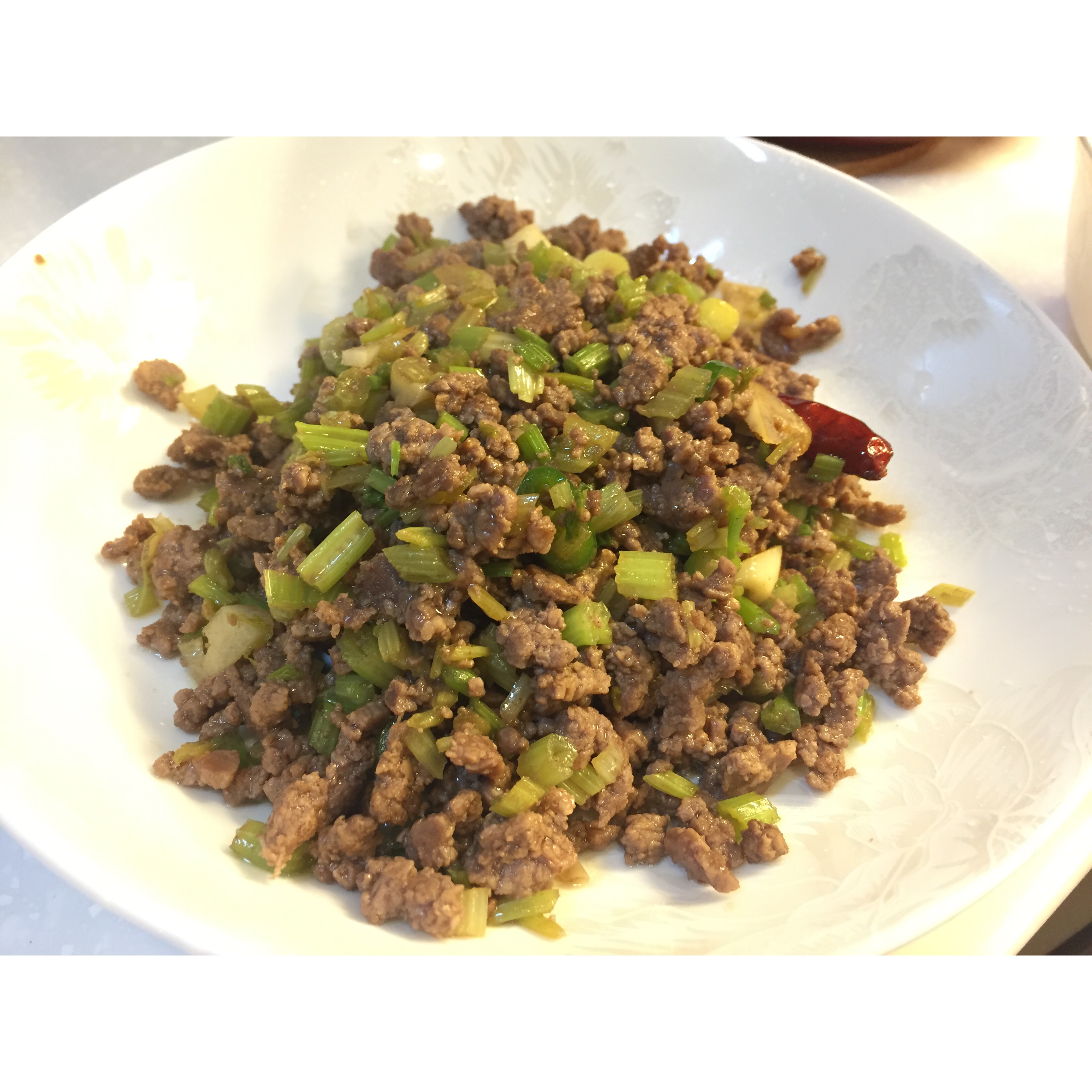 芹菜牛肉末「下饭神器」