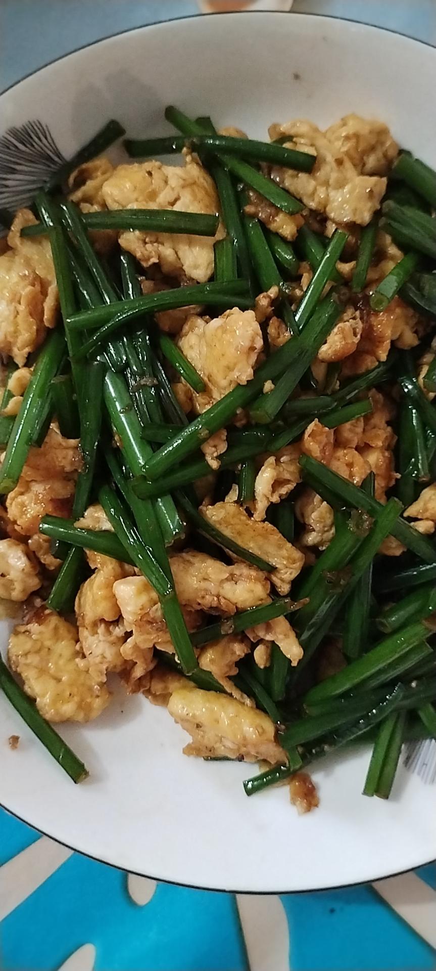 韭菜花炒鸡蛋