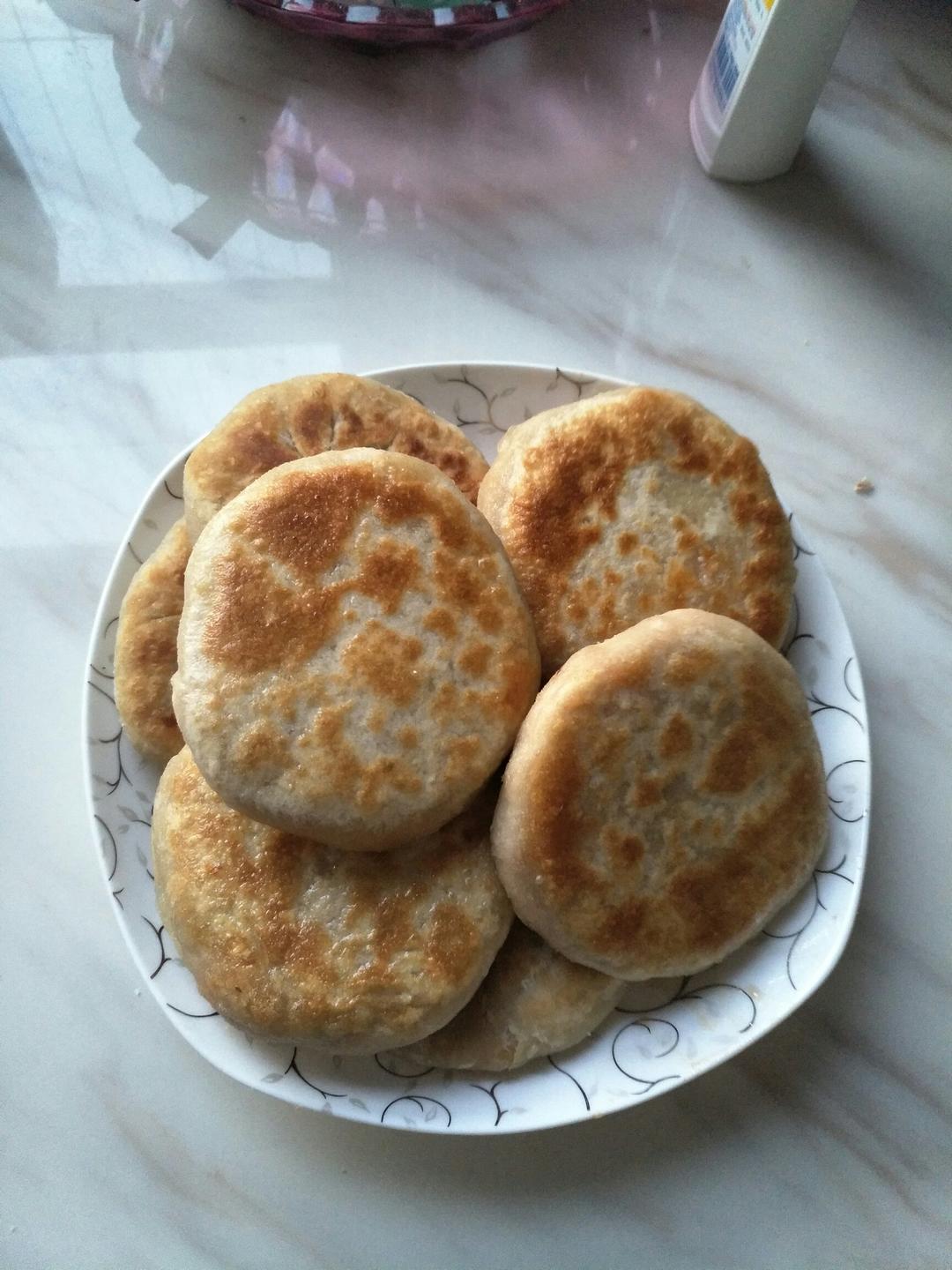 西红柿鸡蛋馅饼