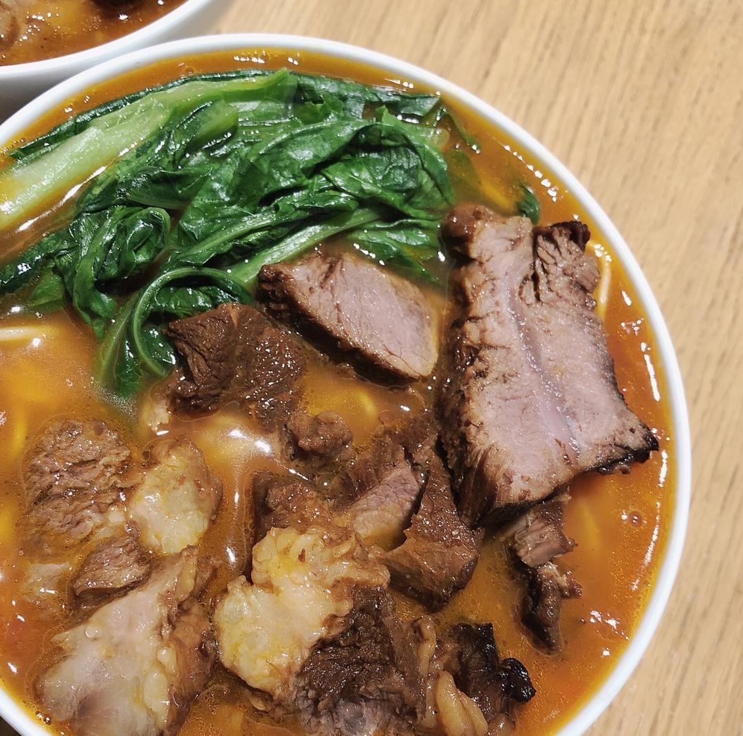 番茄牛肉面