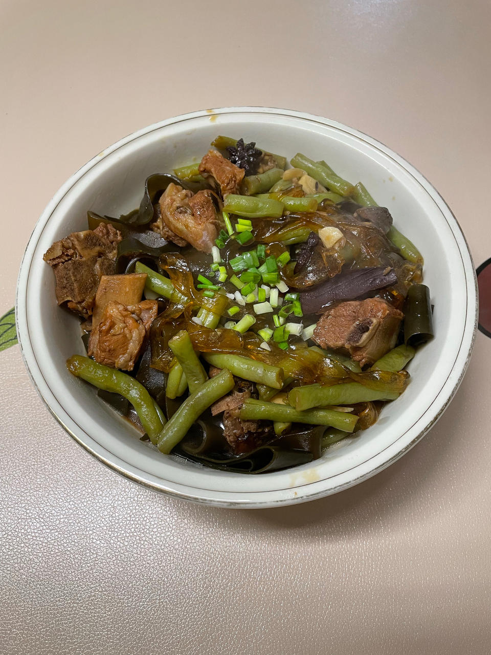 硬菜代表--排骨炖豆角土豆（豆角焖面胚子）