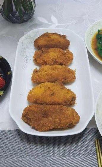 炸鸡翅中（黄金面包糠鸡翅中）