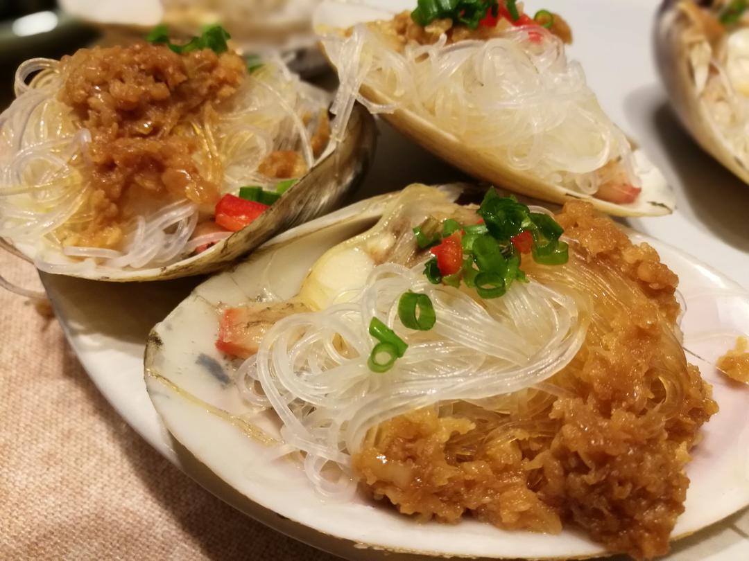 蒜蓉粉丝蒸扇贝