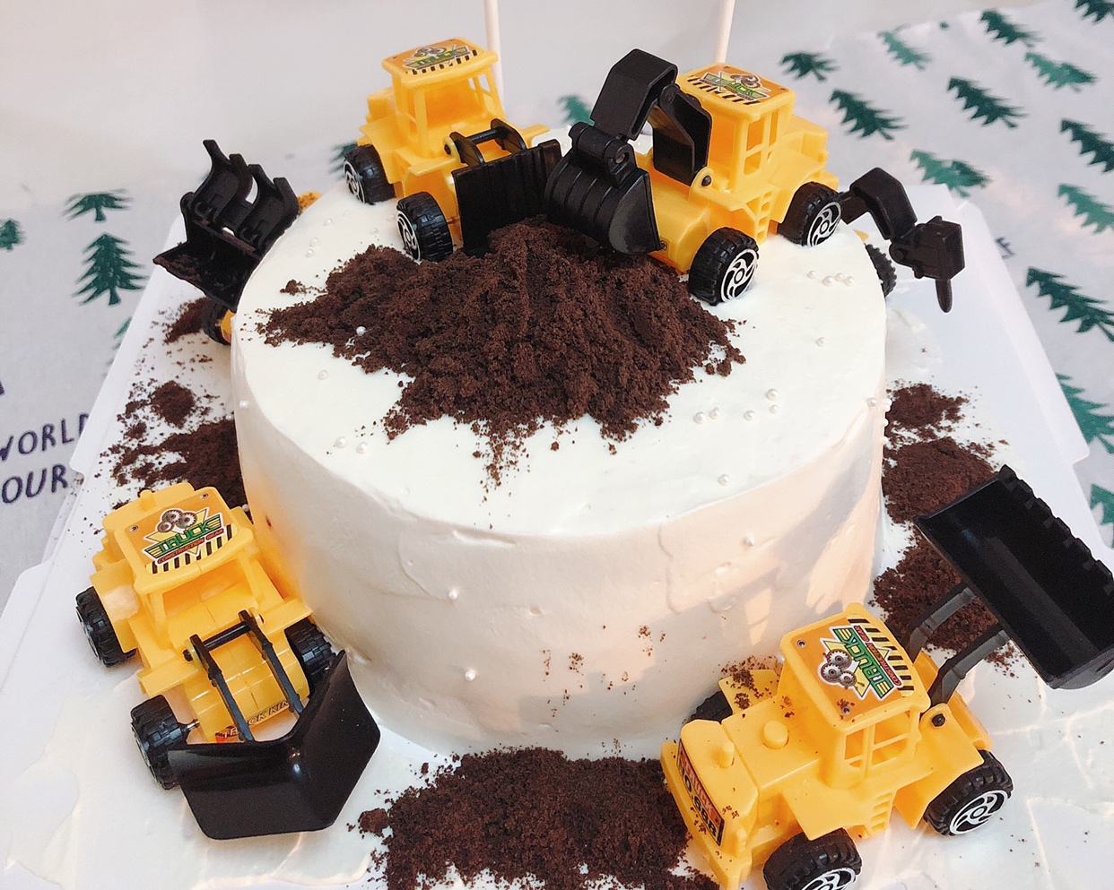挖掘机生日蛋糕的做法