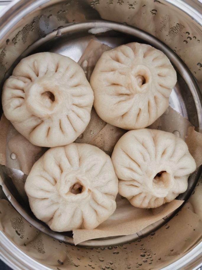 胡萝卜木耳鸡蛋素包子