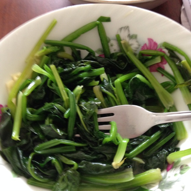 凉拌菠菜