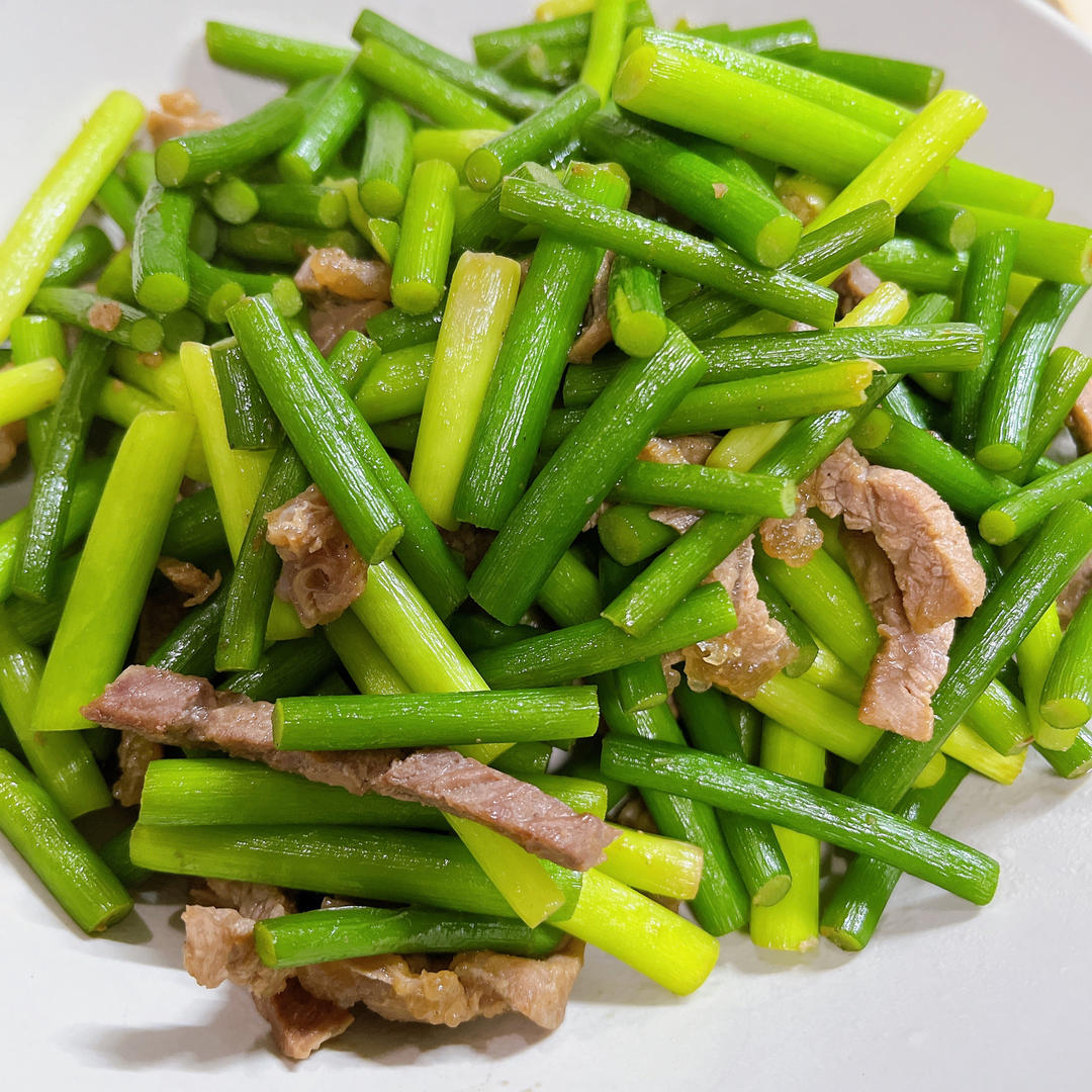 简单易做的下饭菜－蒜苔炒肉