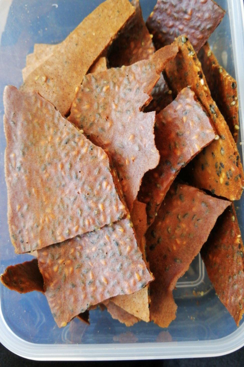 芝麻薄脆蛋白饼干