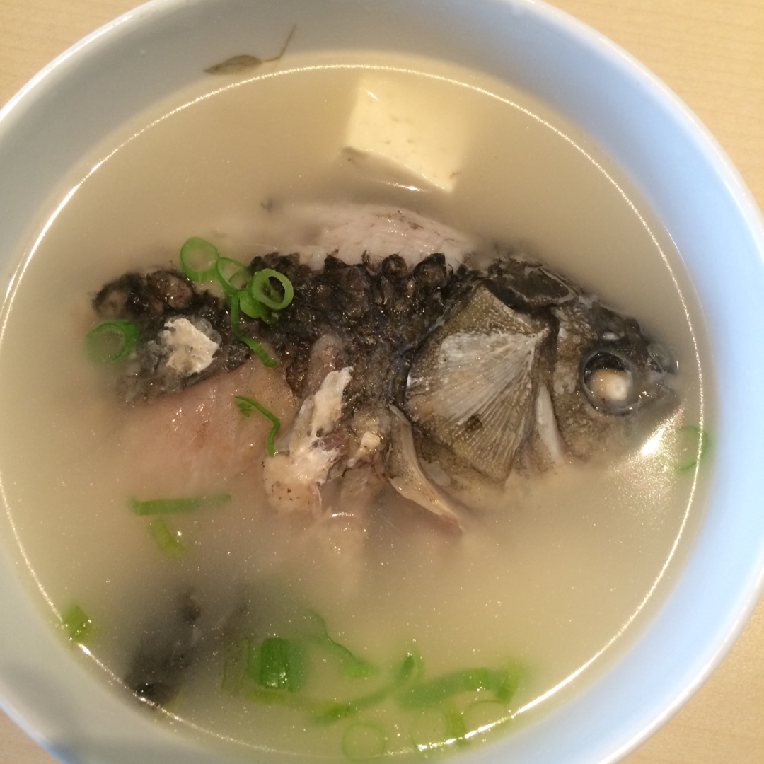 鲫鱼豆腐汤