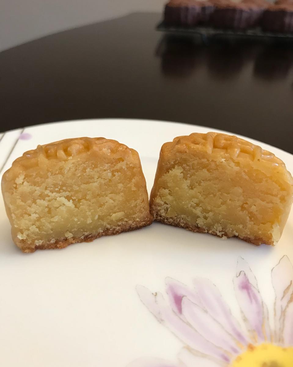 金沙奶黄月饼