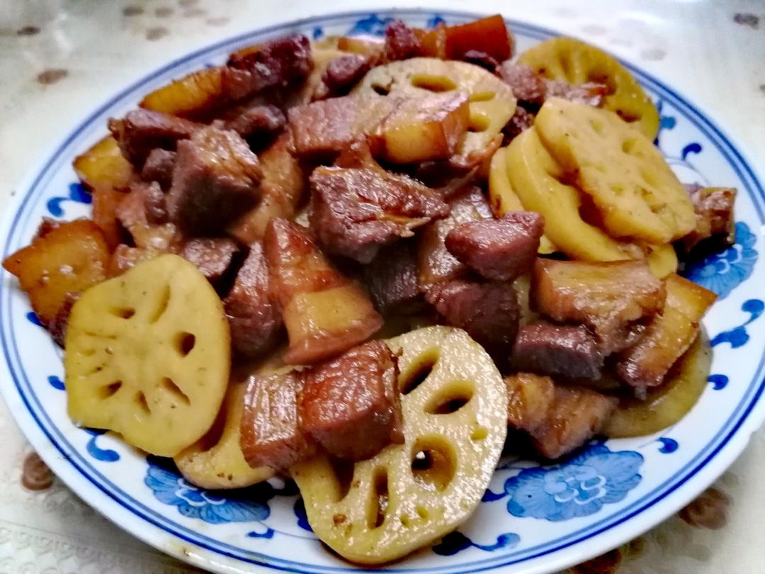 莲藕红烧肉