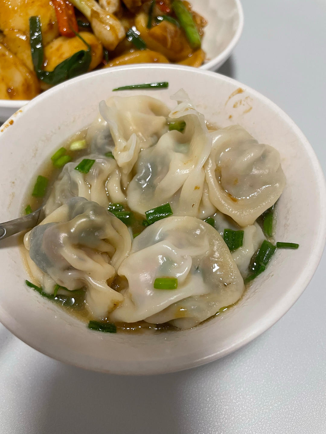 好吃到把舌头吞下去的皮蛋鲜肉馄饨