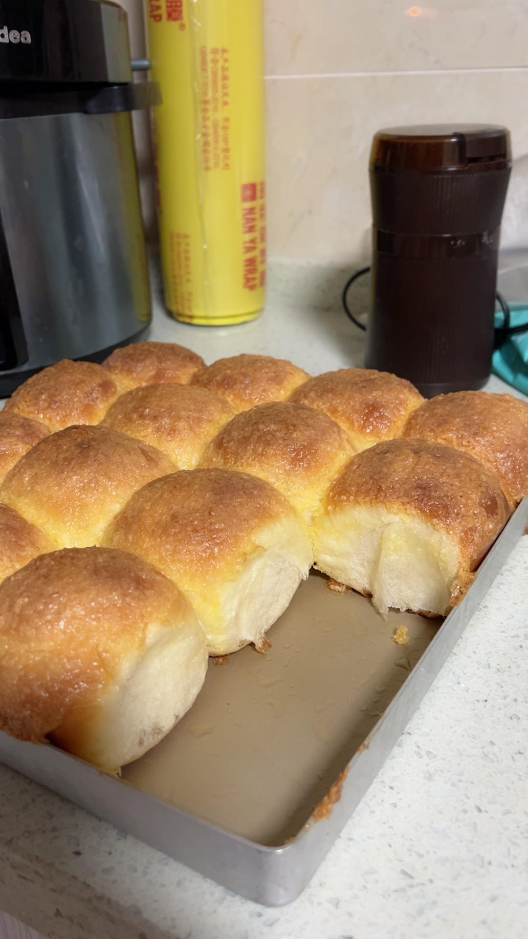 椰蓉面包这么做，不出油松软又好吃，是我理想中餐包的样子！