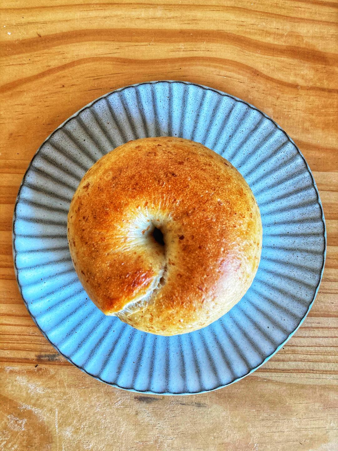 全麦蔓越莓贝果