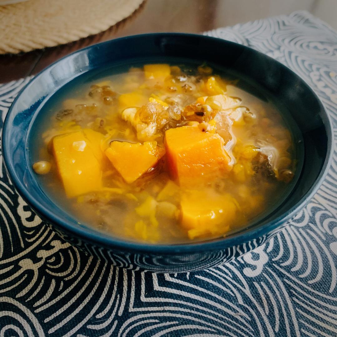 可甜可咸～🎃南瓜绿豆汤的做法