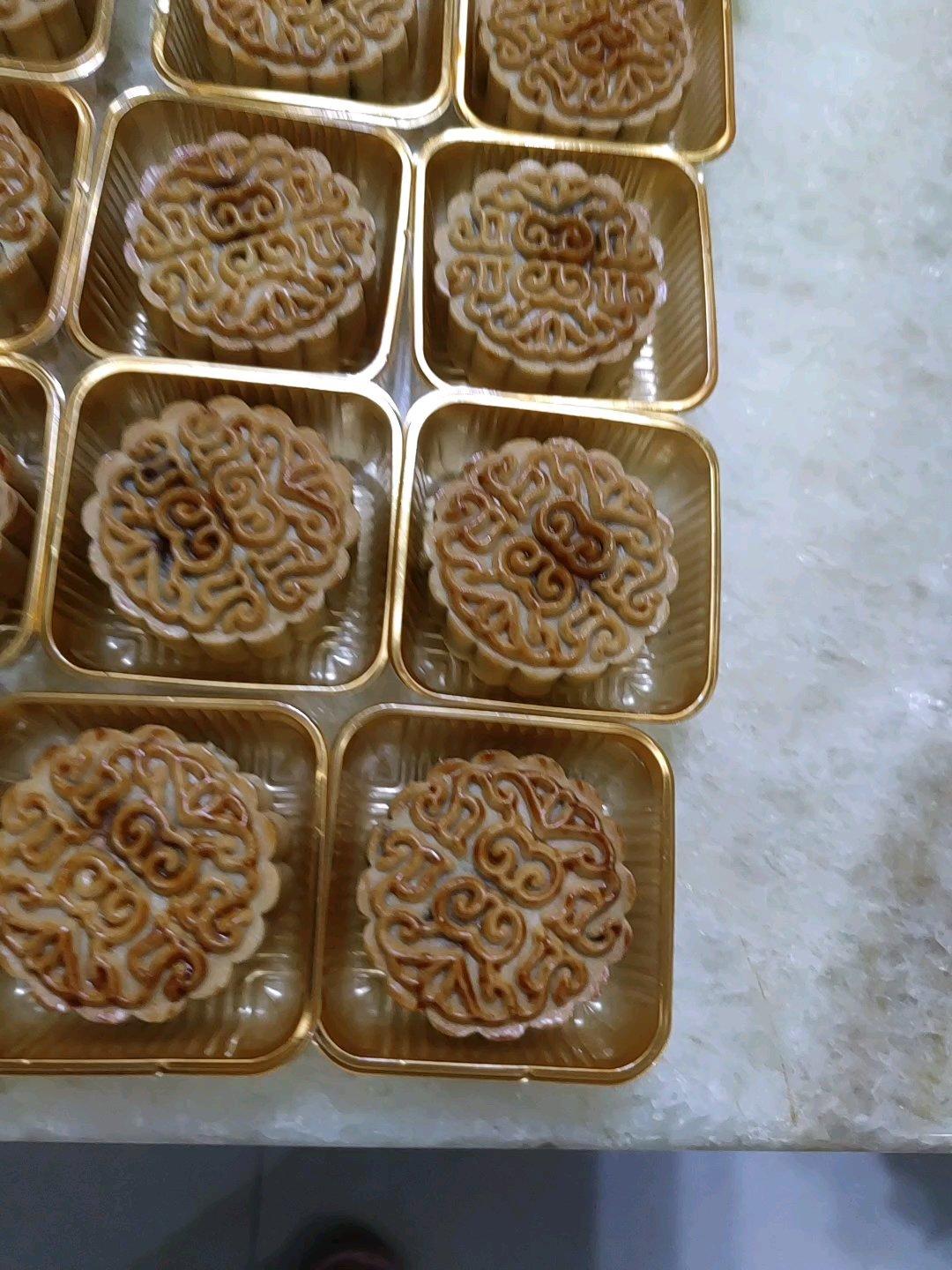 广式蛋黄月饼（75克、50克、各种规格都有）