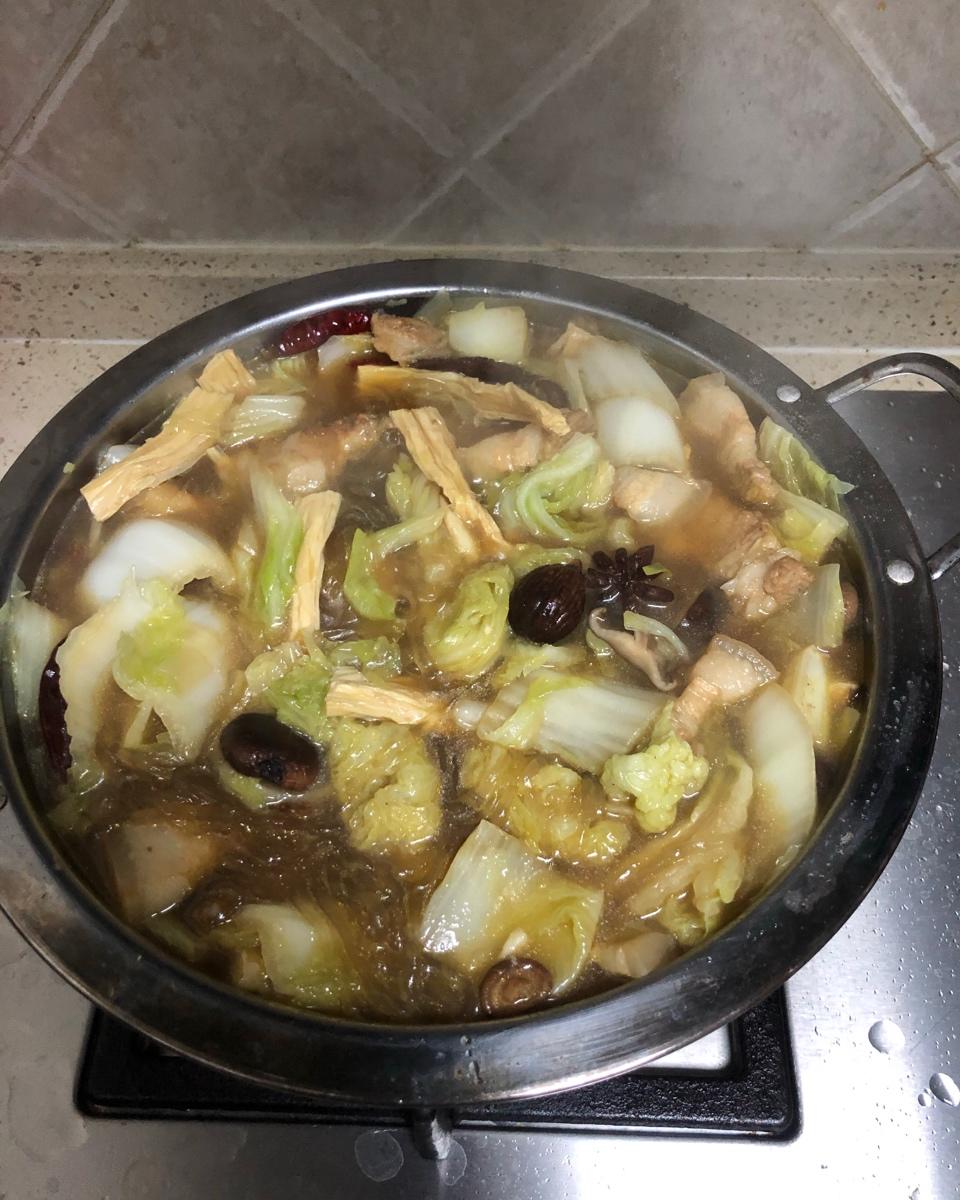 【猪肉炖粉条】猪肉粉条大白菜，家家烧人人爱！