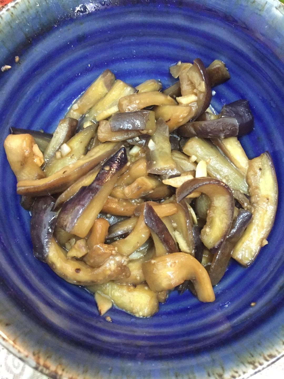 红烧茄子（教你炒茄子不变色的小妙招）