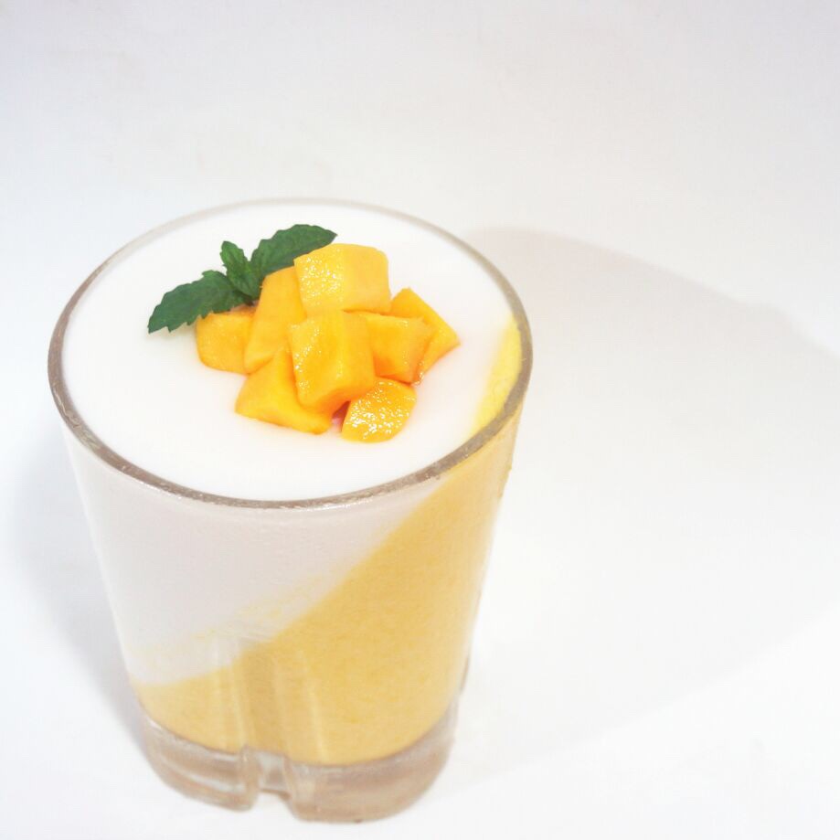 liangunjianpanagahdxcud58yc3b做的芒果酸奶布丁